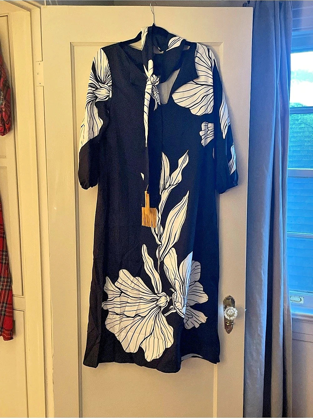 Floral Midi Dress in Blue & White Size Medium